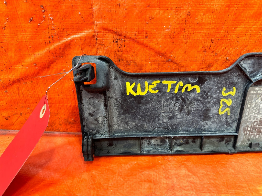 90 91 HONDA CIVIC HATCHBACK   UNDER STEERING COLUMN IGNITION KNEE TRIM OEM 3256