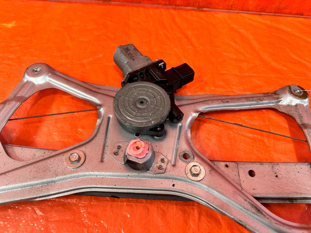 06 11 HONDA CIVIC SEDAN 4 DOOR   DRIVER LEFT FRONT   WINDOW REGULATOR   OEM #2822