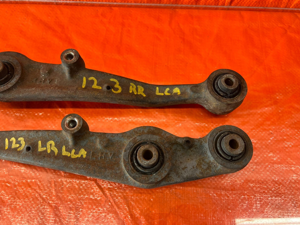 94 01 INTEGRA   GS GS R LS REAR LOWER CONTROL ARM SET   LEFT RIGHT ARMS OEM #1234