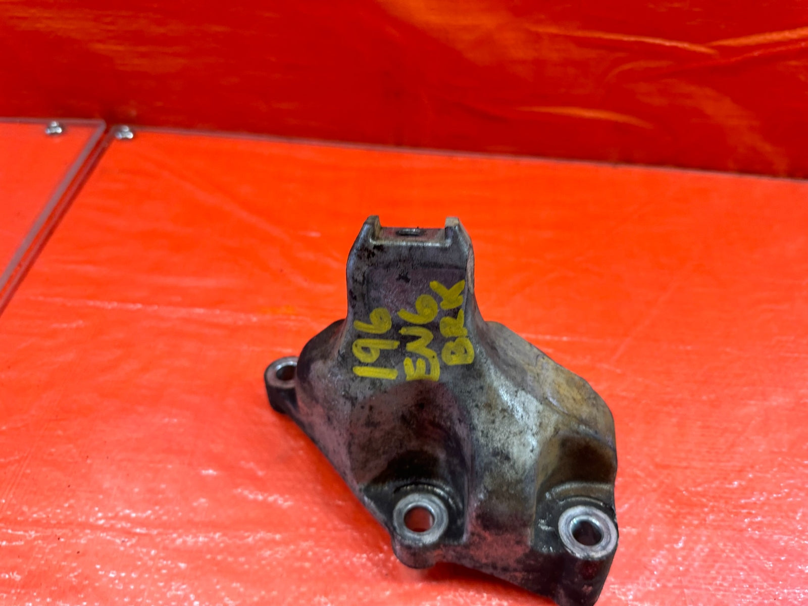 04 08 ACURA TSX   FRONT ALUMINUM ENGINE MOUNTING BRACKET   OEM #1966