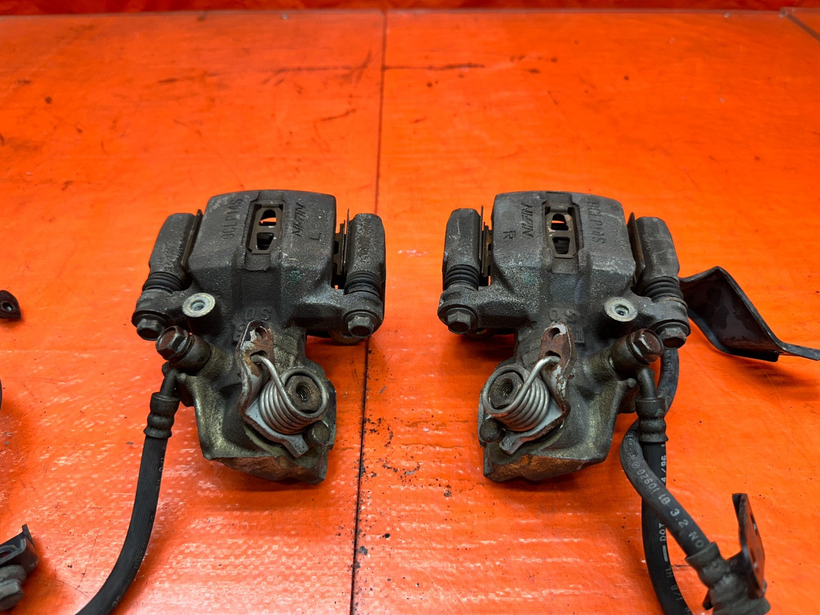 92 96 HONDA PRELUDE REAR BRAKE CALIPERS PAIR LEFT RIGHT OEM #33210