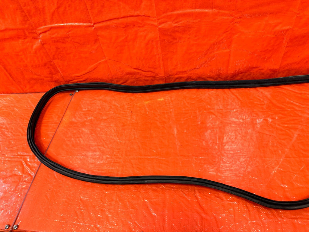 LANCER EVOLUTION VIII 8 EVO IX 9 TRUNK WEATHER STRIP TRIM GASKET LINER RUBBER 17