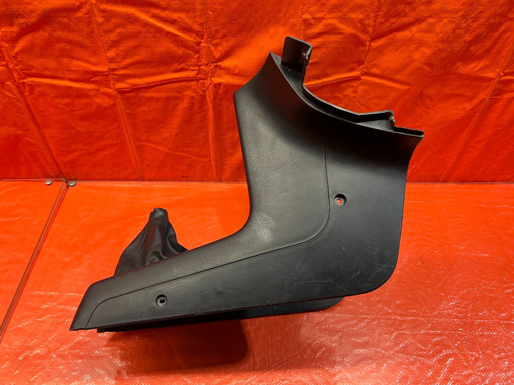90 93 ACURA INTEGRA   MANUAL SHIFTER CENTER CONSOLE TRIM BEZEL   BLACK  OEM #16010