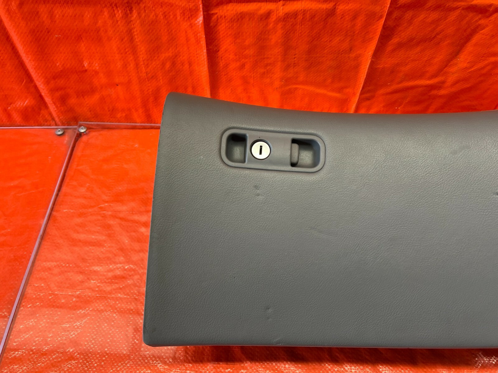 05 06 ACURA TL   GLOVE BOX ASSEMBLY   GRAY COLOR   OEM FACTORY #107 5