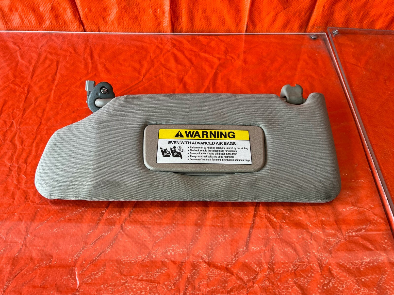 07 08 ACURA TL   SUN VISOR   DRIVER LEFT SIDE   GRAY COLOR   OEM FACTORY 1067