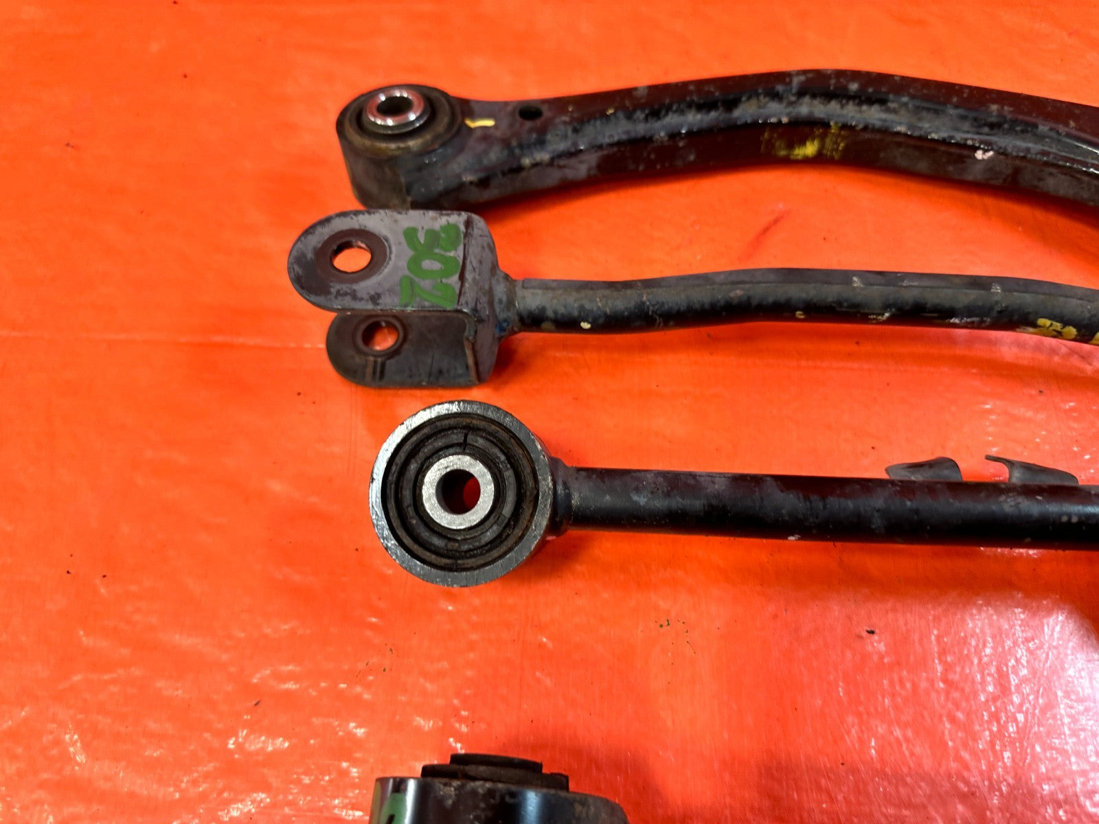 13 16 HYUNDAI GENESIS COUPE   LEFT REAR CONTROL ARMS UPPER LOWER ALL 4 OEM 30215