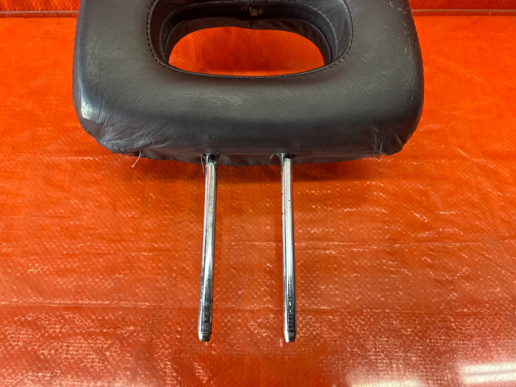 94 01 ACURA INTEGRA   BLACK LEATHER FRONT SEAT   HEAD REST   OEM #1444