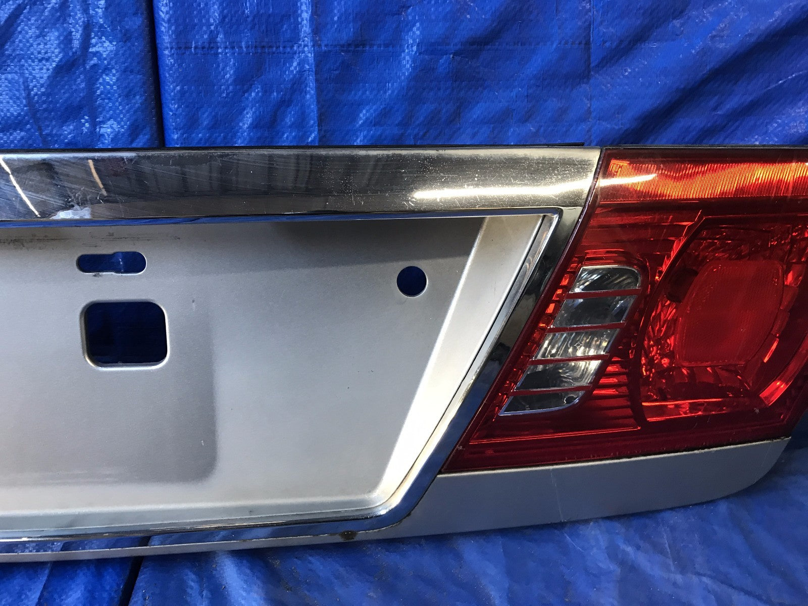 03 04 05 KIA OPTIMA TRUNK TAIL GATE MOLDING HATCH GARNISH MOLDING 87370 3C2002