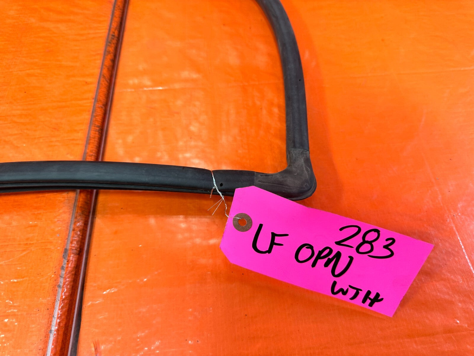 08 14 SUBARU WRX WAGON   CHASSIS TO DOOR OPEN TRIM WEATHER STRIP LEFT FRONT #2831
