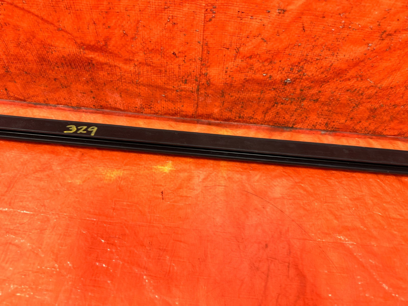 09 15 INFINITI G37 CONVERTIBLE   PASSENGER RIGHT INTERIOR WINDOW GLASS TRIM 3293