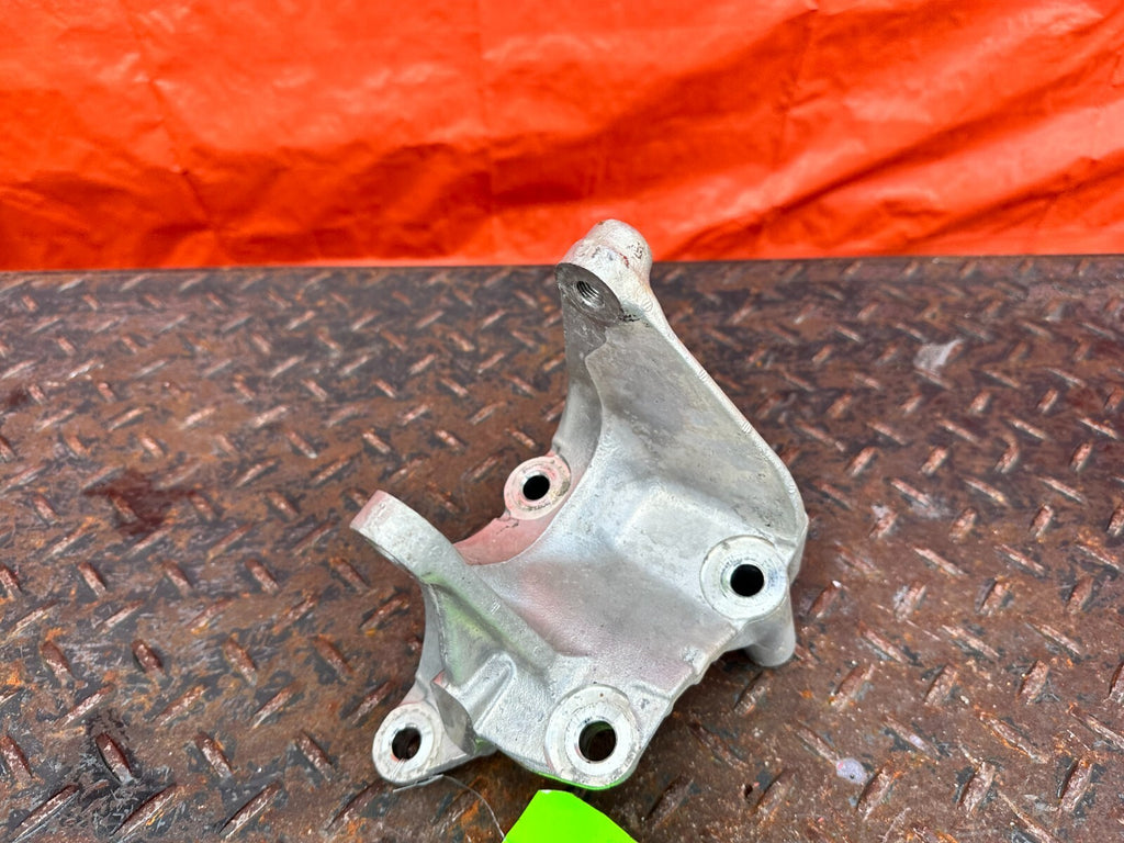 09 14 ACURA TSX 2.4L   ALUMINUM ENGINE MOTOR MOUNT BRACKET   REAR    OEM #2795