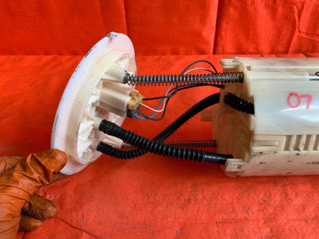 OEM 2007 07 TOYOTA TACOMA 2.7L BASE   FUEL PUMP ASSEMBLY SENDING UNIT5