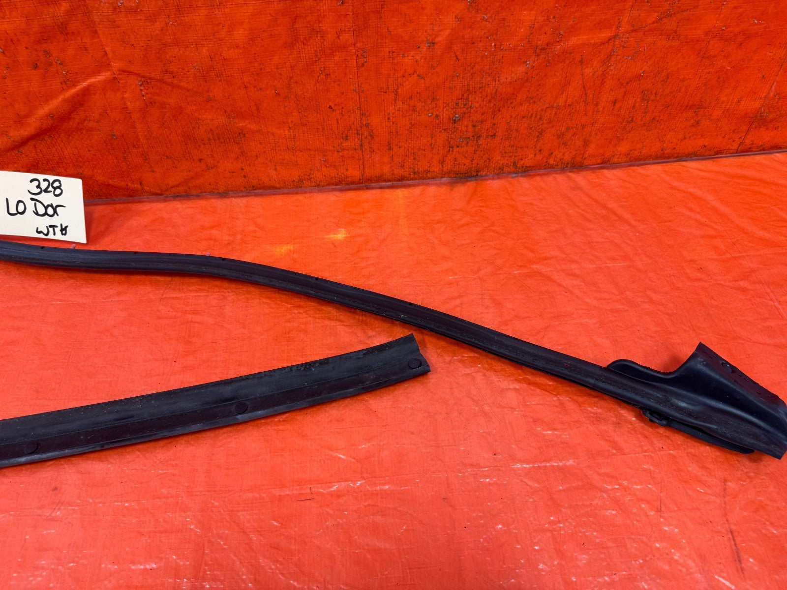 08 15 INFINITI G37 & Q60 2D COUPE RIGHT DOOR MOUNTED WEATHER STRIP OEM 3282