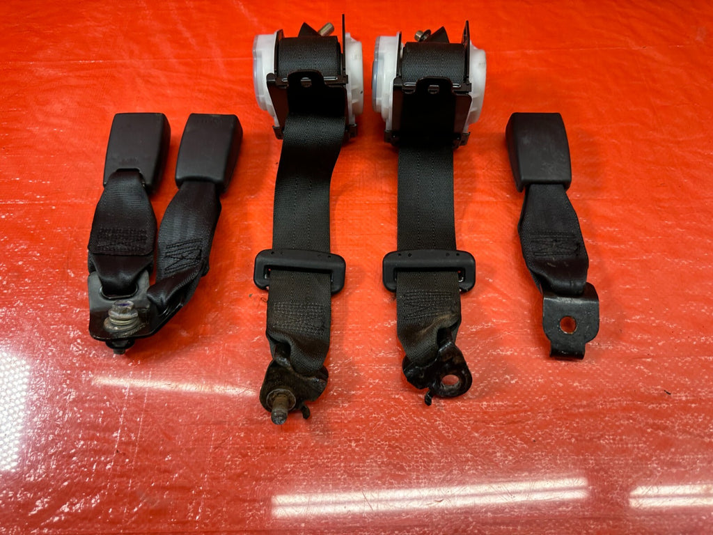 2003 HONDA CIVIC SI EP3 HATCH REAR SEAT BELT SET LEFT & RIGHT SEAT BELTS OEM 2135