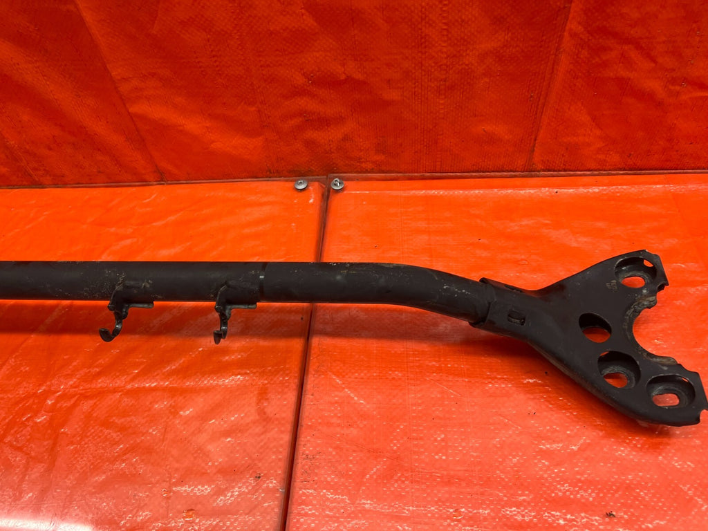 09 14 ACURA TSX 2.4L   FRONT STRUT SHOCK TOWER REINFORCEMENT BAR   OEM #1685