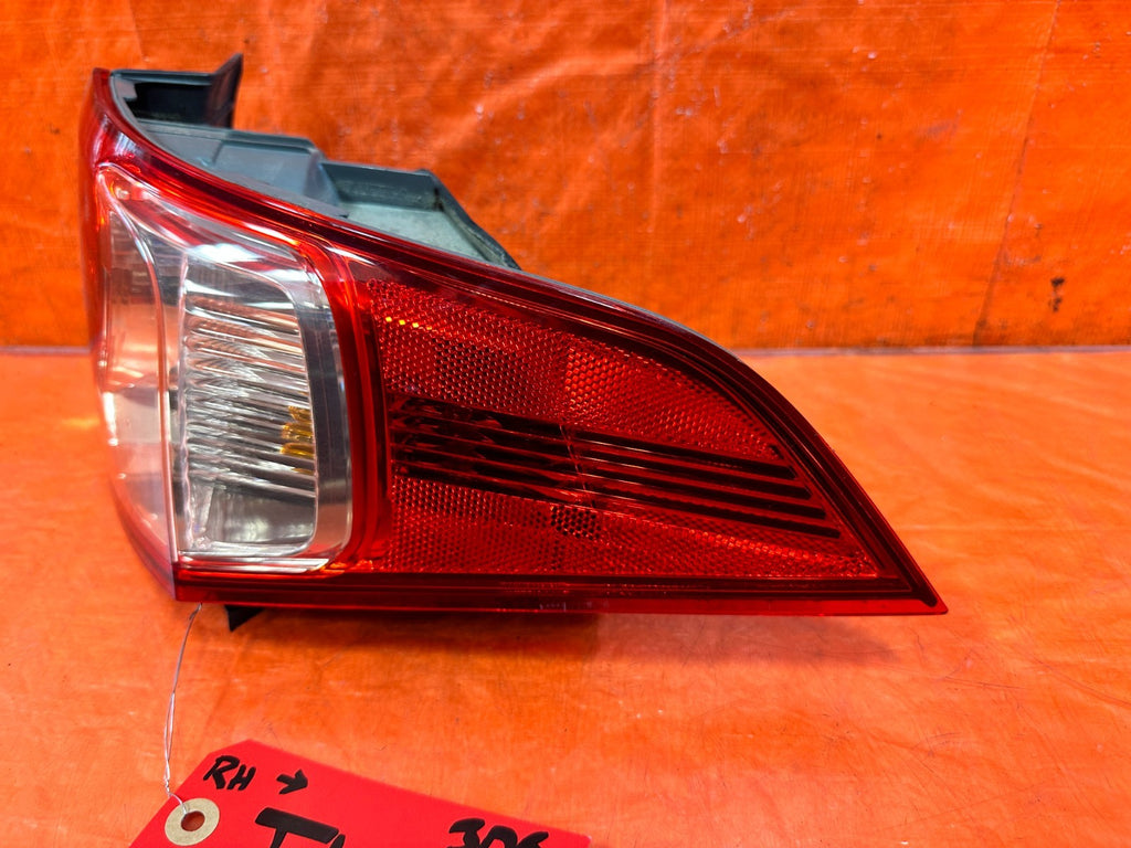 11 14 ACURA TSX   PASSENGER RIGHT TAIL LIGHT TAIL LAMP   OEM FACTORY OE 3053