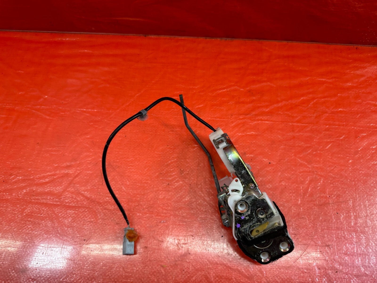97 01 HONDA PRELUDE   PASSENGER RIGHT FRONT DOOR LOCK ACTUATOR   OEM #2108
