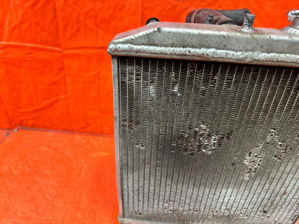 93 97 HONDA DEL SOL   ALUMINUM RADIATOR W/ HOSES AND COOLING FAN   #2945