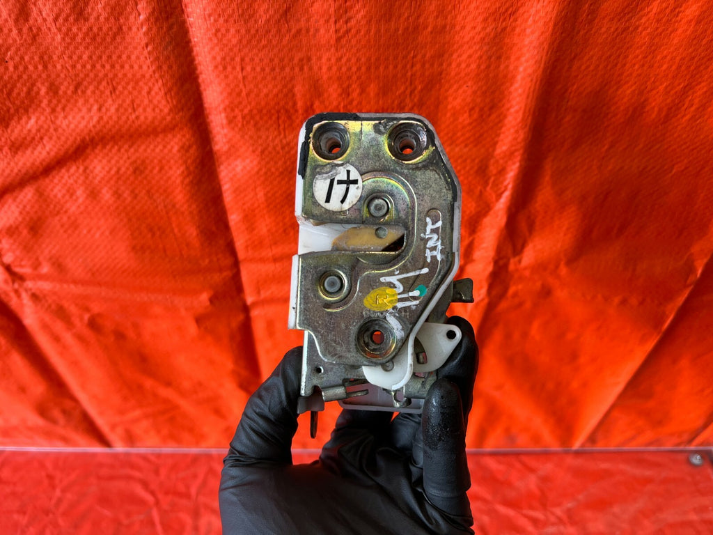 94 95 ACURA INTEGRA RS MODEL 2D ONLY PASSENGER RIGHT DOOR LOCK ACTUATOR LATCH   0