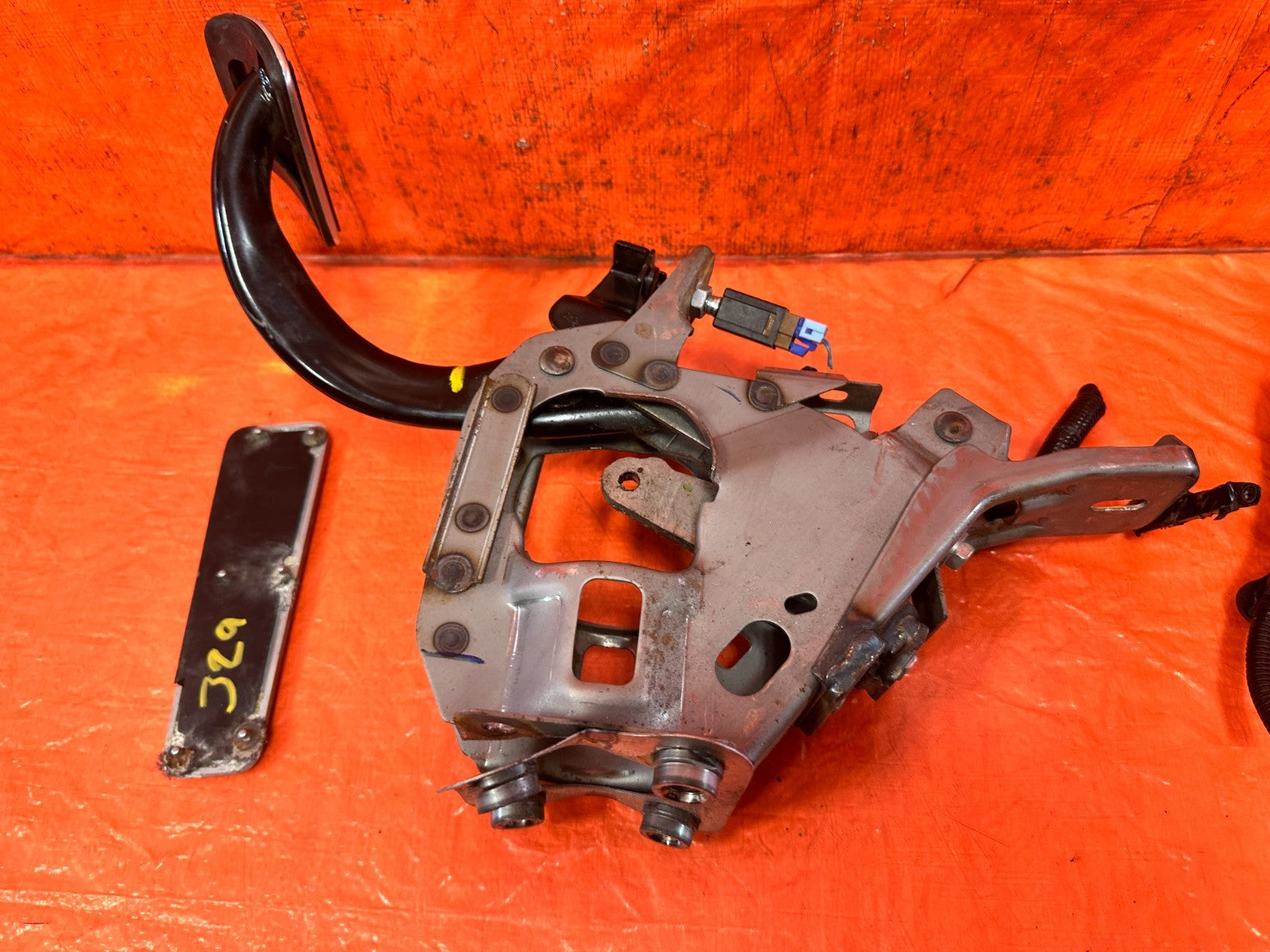 08 15 INFINITI G37 Q60 370Z ALUMINUM SPORT GAS BRAKE PEDALS PAD SET AUTO #32916