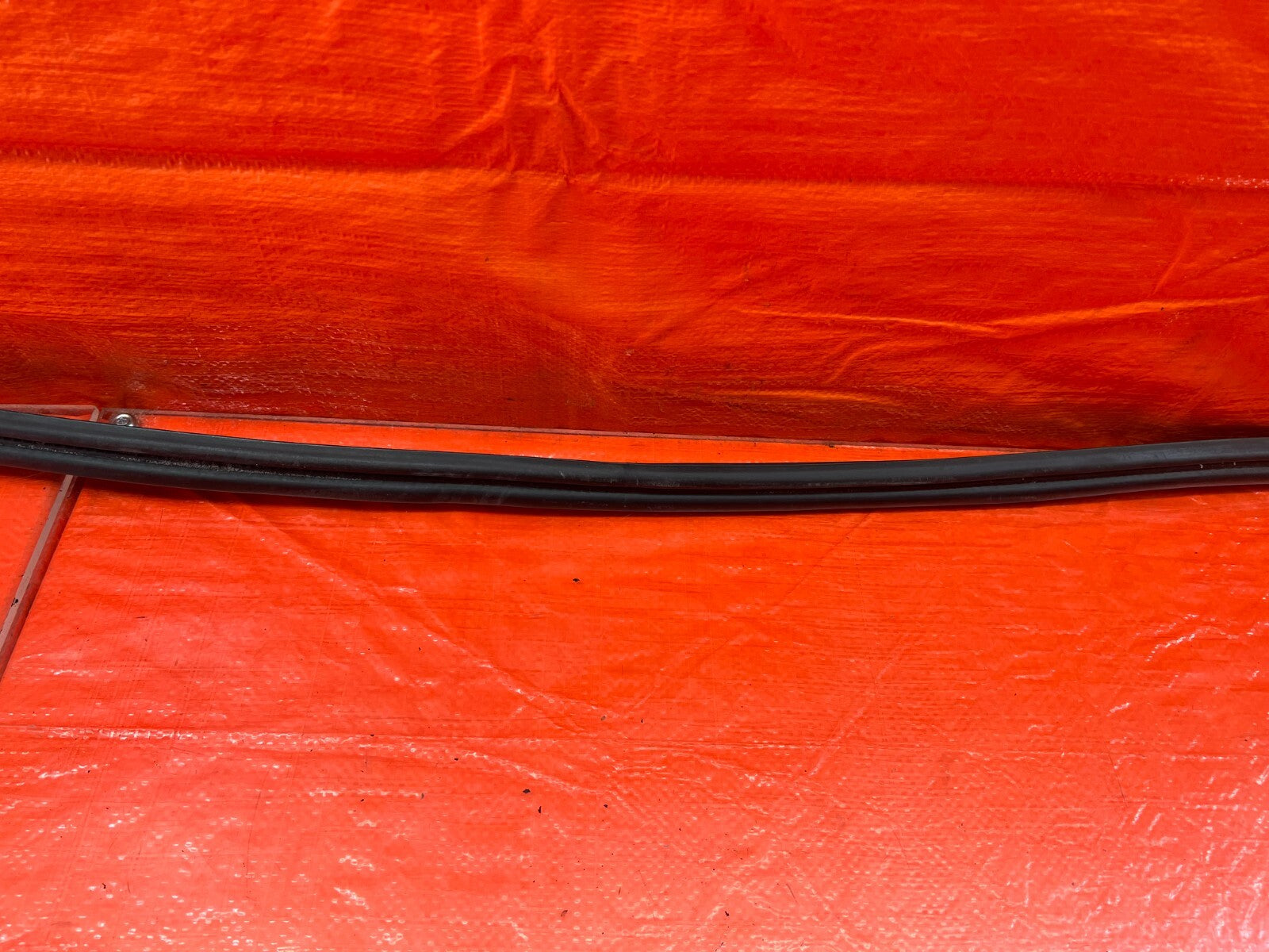 04 08 ACURA TSX   LEFT REAR   DOOR TO CHASSIS WEATHER STRIP OPEN TRIM OEM #2055