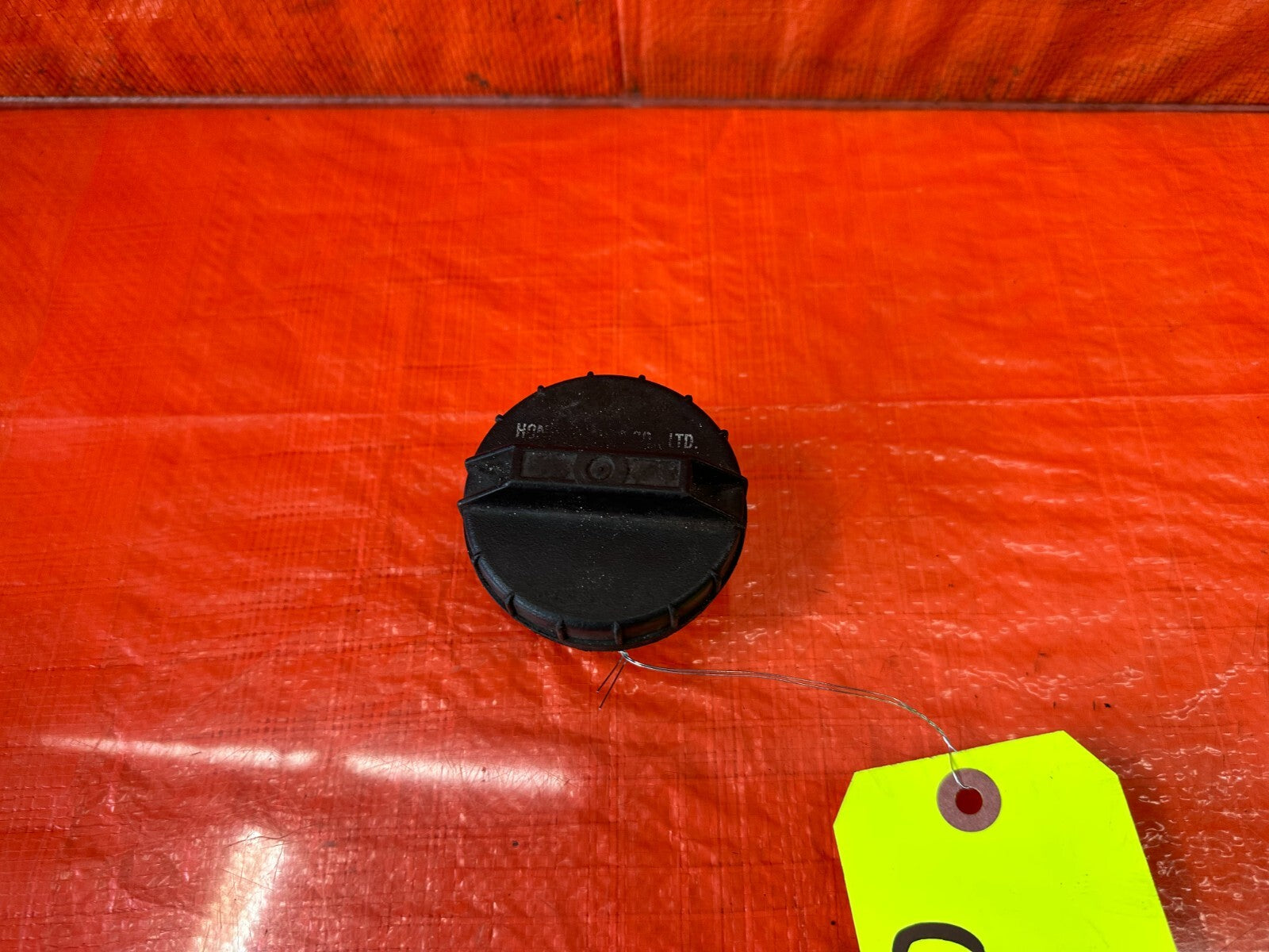 HONDA GAS CAP   92 00 HONDA CIVIC   93 97 DEL SOL   95 01 PRELUDE 97 01 CR V 2362