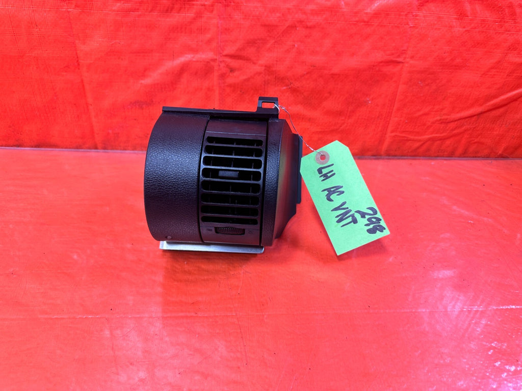 05 07 INFINITI G35 COUPE   DRIVER LEFT AC AIR CONDITIONING VENT L LH   OEM #2980
