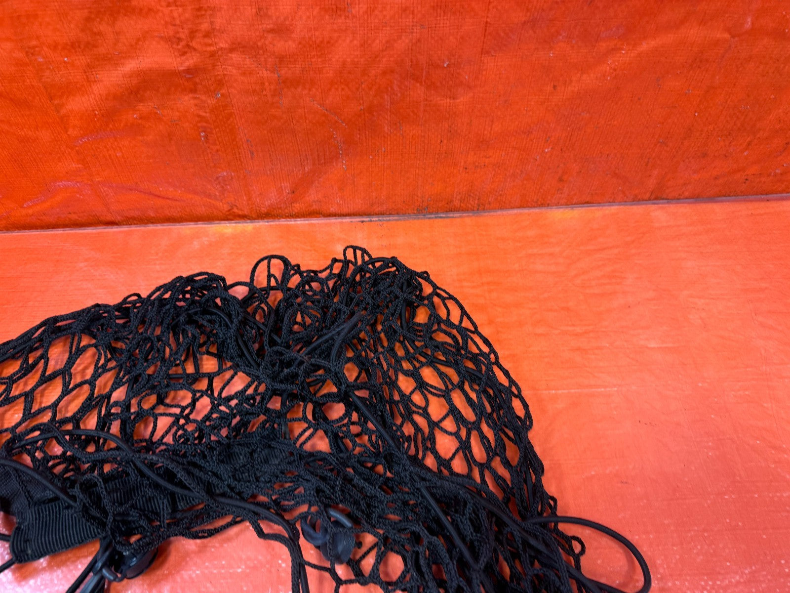 08 15 INFINITI G37 & Q60    2D COUPE   IN THE TRUNK MOUNTED CARGO NET   OEM 3285