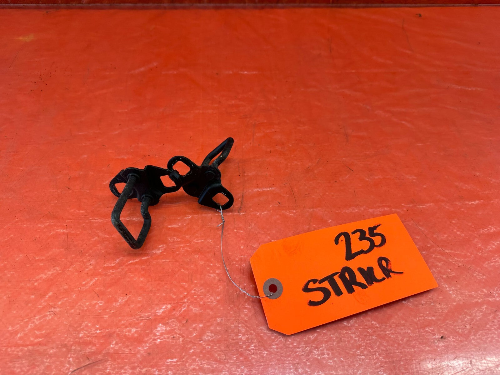 92 95 HONDA CIVIC HATCHBACK HATCH REAR TAIL GATE STRIKERS STRIEKR SET OEM #2350