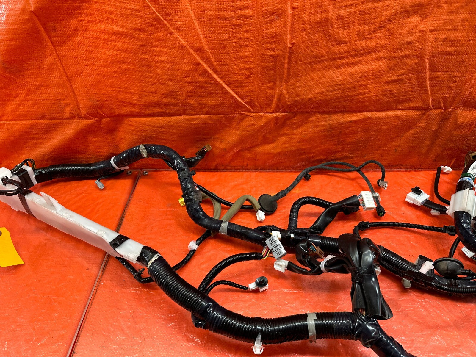 09 11 INFINITI G37 CONVERTIBLE BODY WIRE HARNESS WIRING LOOM   24014 1NJ1B   2327