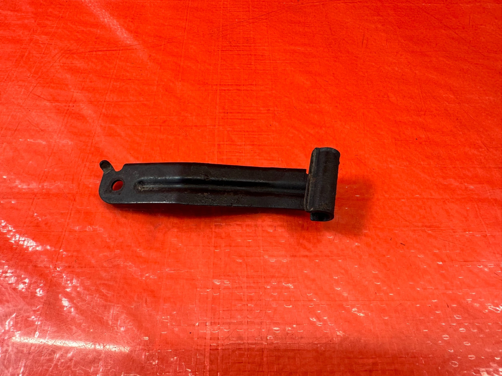 02 05 HONDA CIVIC SI EP3 HATCHBACK   THROTTLE CABLE MOUNTING BRACKET   OEM #1865