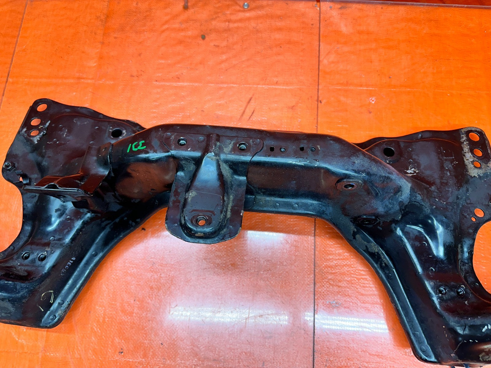 94 01 ACURA INTEGRA FRONT ENGINE K MEMBER SUBFRAME CRADLE OEM #3317