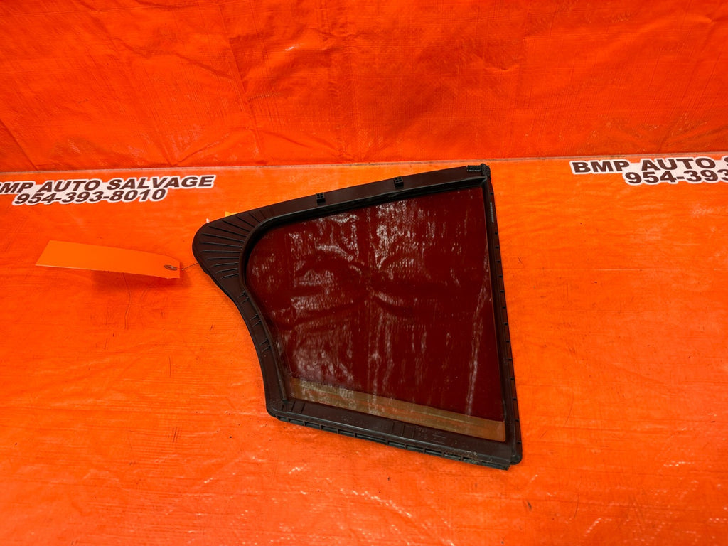 14 20 INFINITI Q50   DRIVER LEFT REAR   DOOR VENT QUARTER GLASS   OEM #2158