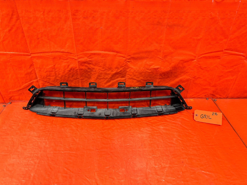 92 96 LEXUS SC300   FRONT BUMPER GRILLE INSERT   OEM FACTORY #2760