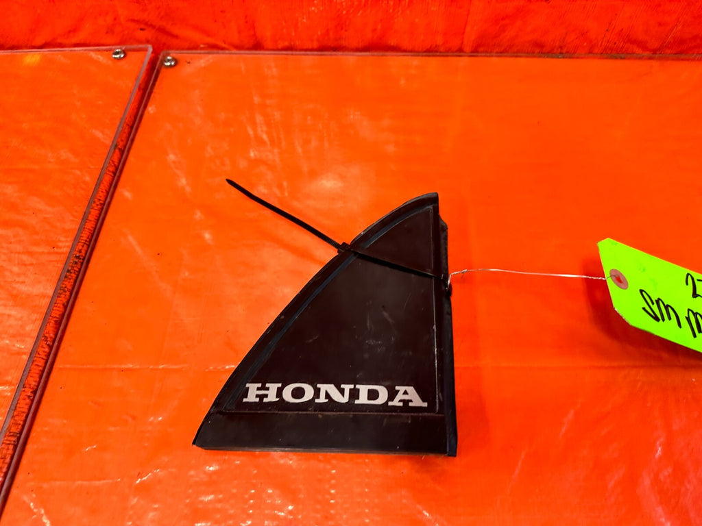 88 91 HONDA CRX   TAIL GATE TRIM   LEFT SIDE   FLAWS! YOU WIL PAY ATTENTION 2772