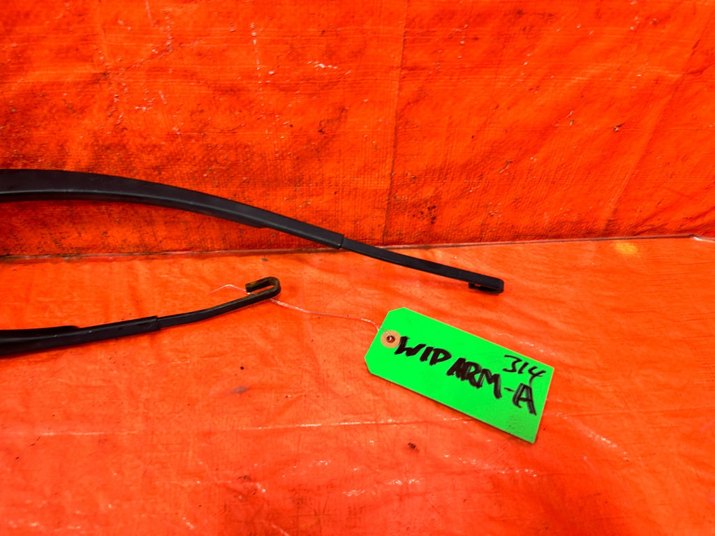 14 20 INFINITI Q50   WINDSHIELD WIPER ARMS   LEFT AND RIGHT ARM SET   OEM #3143
