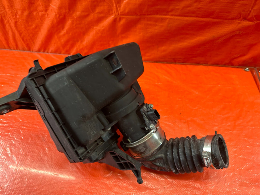 16 20 INFINITI Q50 Q60 3.0L COMPLETE AIR INTAKE HOUSING W/ INLET DUCT ARM LEFT L7