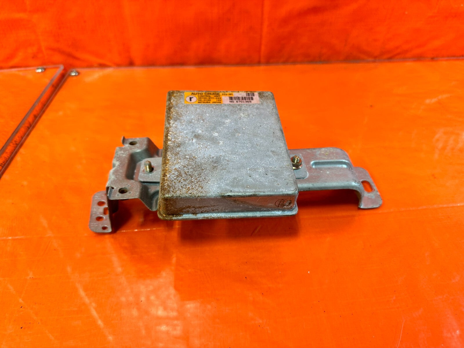 94 01 ACURA INTEGRA   GSR    CRUISE CONTROL COMPUTER MODULE BRAIN   OEM 2745