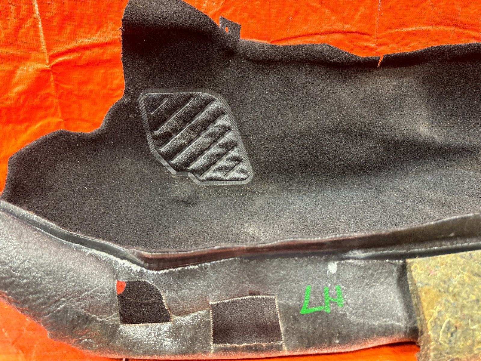 09 11 MAZDA RX8 RX 8   INTERIOR FLOOR CARPET RUG MAT   LEFT SIDE OEM #30311