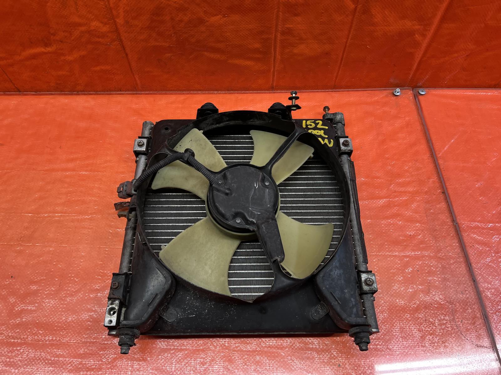 96 00 HONDA CIVIC   AIR CONDITIONING AC CONDENSER W/ COOLING FAN   OEM #1520