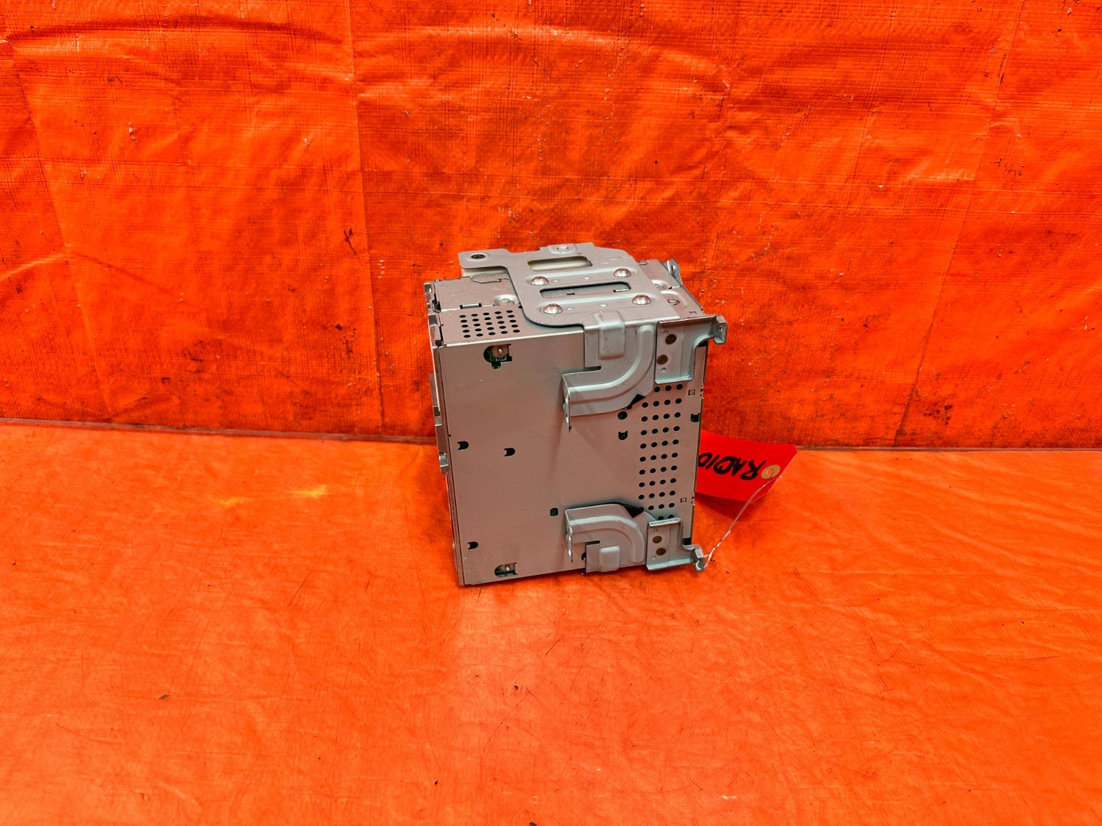09 10 INFINITI G37 CONVERTIBLE   RADIO   RECEIVER AM FM XM   OEM #3103