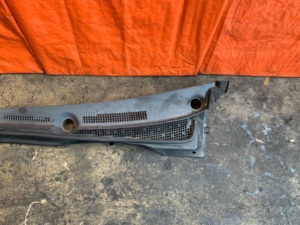 OEM 2003 03 ACURA RSX TYPE S   WINDSHIELD WIPER COWL BEZEL PLASTIC TRIM3