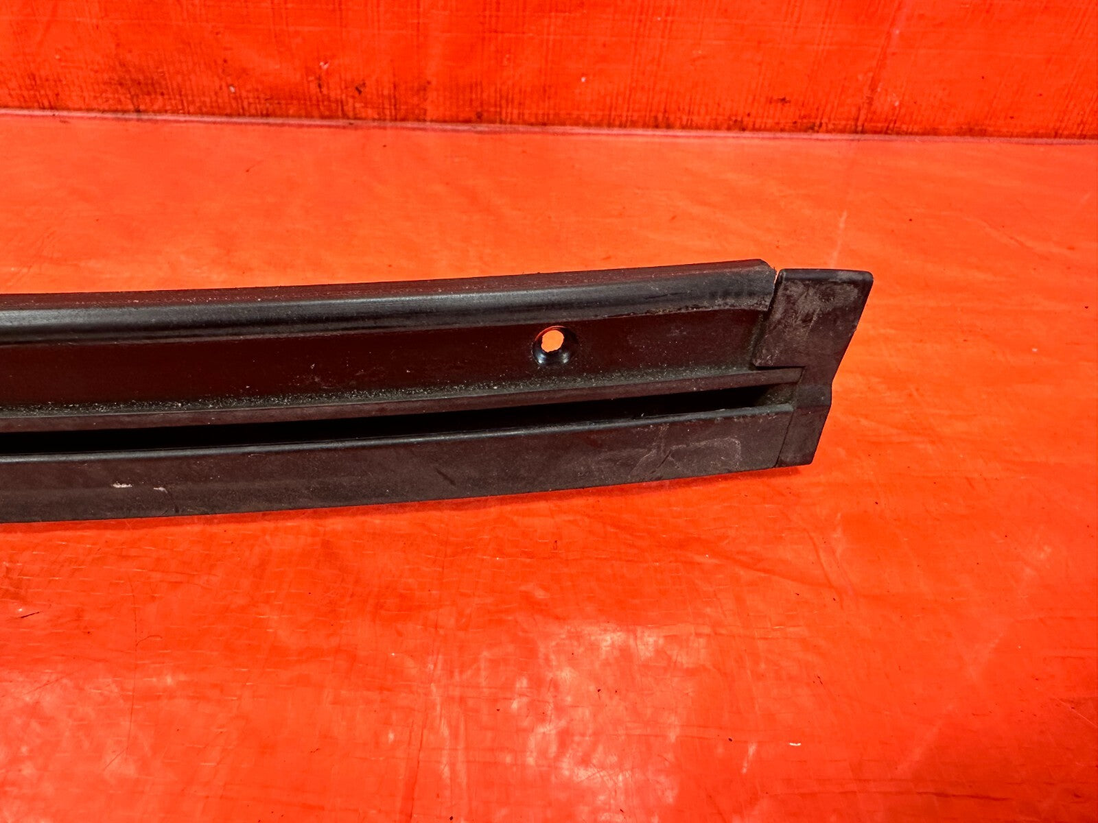 92 96 HONDA PRELUDE   DRIVER LEFT DOOR SASH TRIM MOLDING STRIP B PILLAR OEM 2735