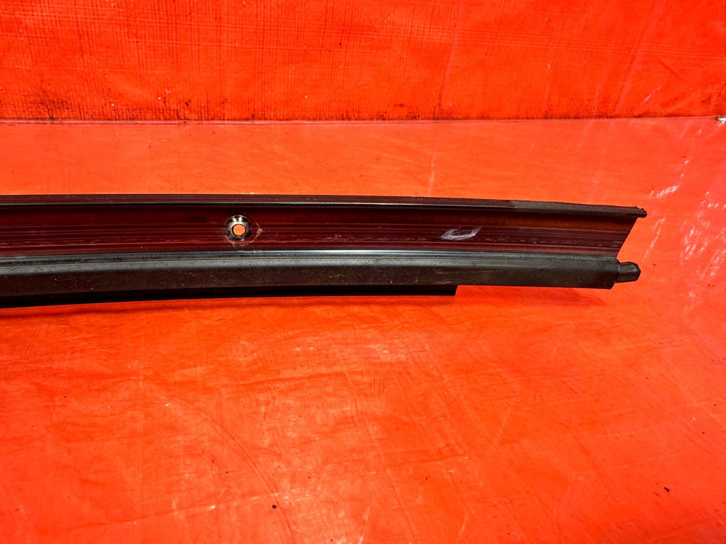 92 96 HONDA PRELUDE   DRIVER LEFT DOOR SASH TRIM MOLDING STRIP B PILLAR OEM 27312