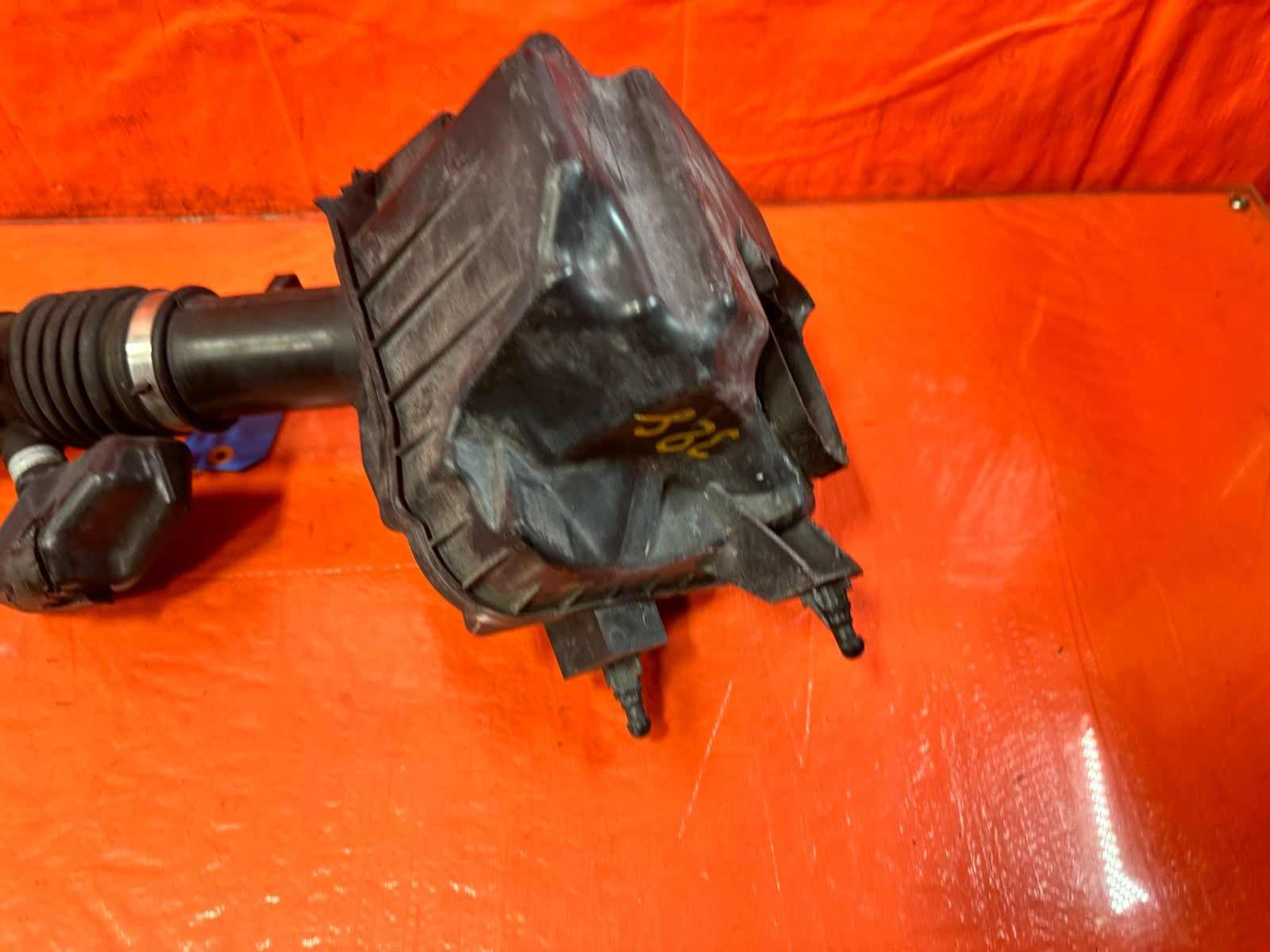 08 15 INFINITI G37 Q60 3.7L LEFT DRIVER AIR CLEANER INTAKE FILTER BOX OEM #3289