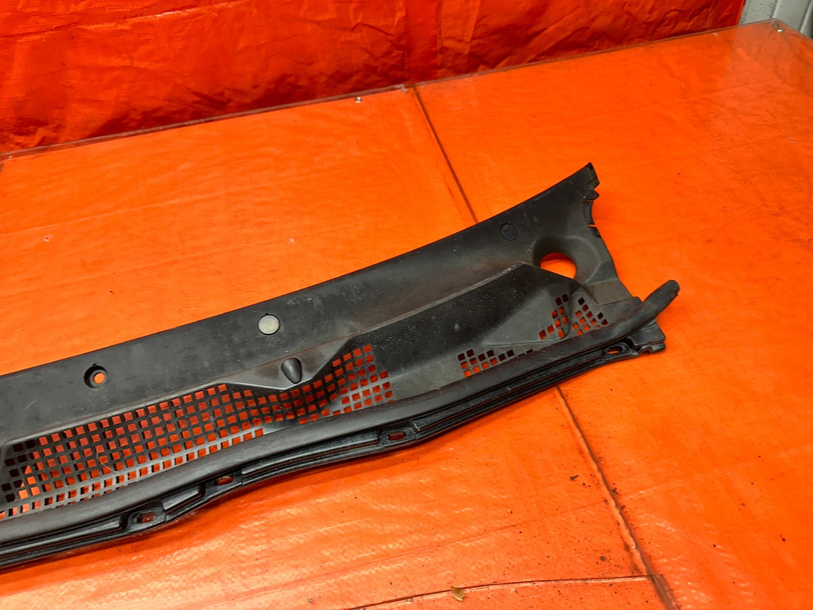 94-01 ACURA INTEGRA FRONT WINDSHIELD WIPER COWL GRILLE TRIM OEM #3406