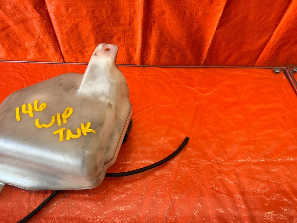 93 96 HONDA DEL SOL   WINDSHIELD WIPER FLUID RESERVOIR TANK W/ MOTORS   OEM #1463