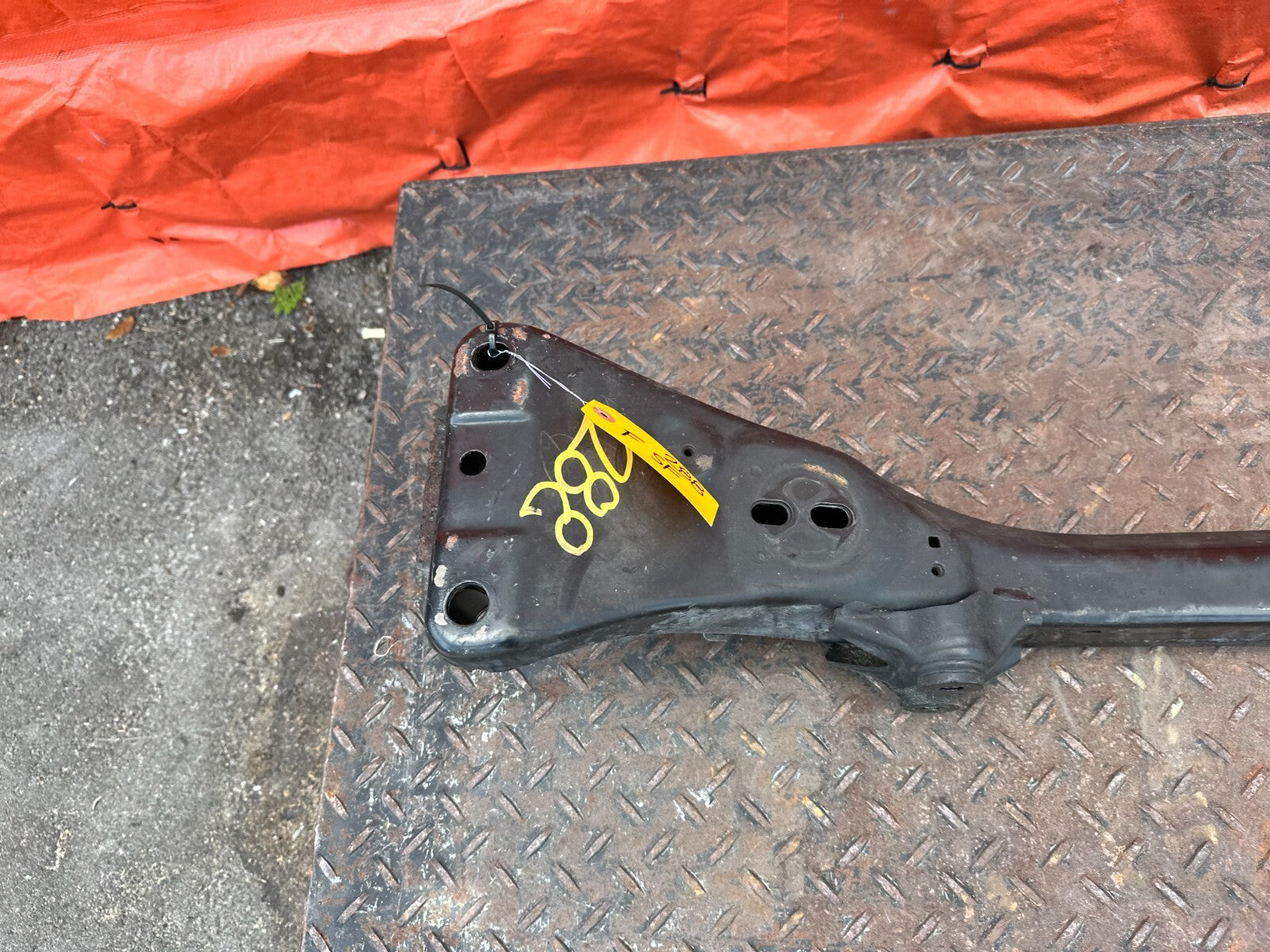 02 10 LEXUS SC430   FRONT SUBFRAME CROSSMEMBER SUB FRAME ENGINE CRADLE OEM 28810