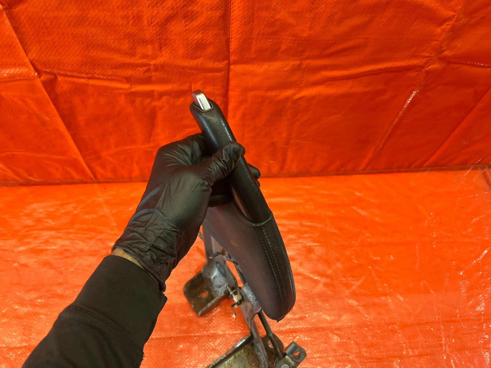 07 08 ACURA TL TYPE S   EMERGENCY / PARKING BRAKE HANDLE GRIP LEVER   OEM OE #877