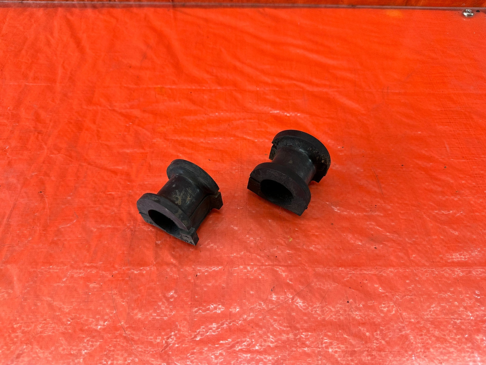 99 00 HONDA CIVIC SI EM1   26MM   FRONT SWAY STABILIZER BAR BUSHINGS   OEM #2189